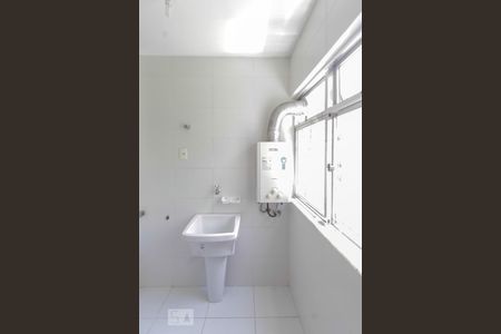 Apartamento à venda com 85m², 3 quartos e 1 vaga Apartamento à venda com 85m², 3 quartos e 1 vagaDetalhe da area de serviço