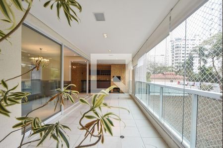 Apartamento à venda com 202m², 3 quartos e 4 vagasVaranda Gourmet