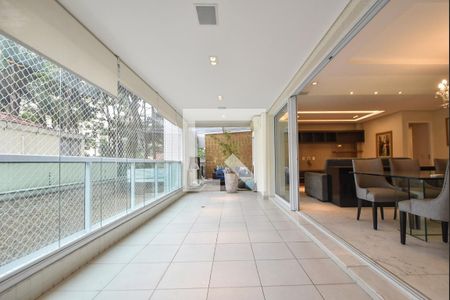 Apartamento à venda com 202m², 3 quartos e 4 vagasVaranda Gourmet