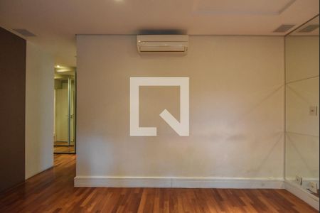 Apartamento à venda com 202m², 3 quartos e 4 vagasSuíte Master 01