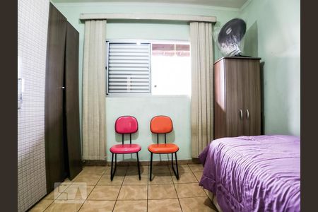 Casa à venda com 232m², 3 quartos e 3 vagas Casa à venda com 232m², 3 quartos e 3 vagasQuarto 2