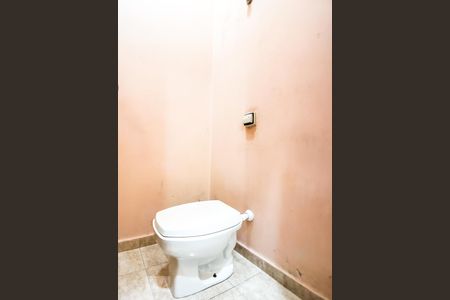 Casa à venda com 232m², 3 quartos e 3 vagas Casa à venda com 232m², 3 quartos e 3 vagasLavabo