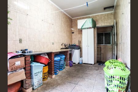 Casa à venda com 232m², 3 quartos e 3 vagas Casa à venda com 232m², 3 quartos e 3 vagasÁrea de Serviço / Churrasqueira