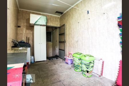 Casa à venda com 232m², 3 quartos e 3 vagas Casa à venda com 232m², 3 quartos e 3 vagasÁrea de Serviço / Churrasqueira