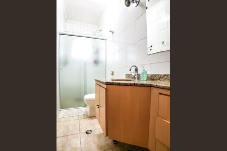 Casa à venda com 232m², 3 quartos e 3 vagas Casa à venda com 232m², 3 quartos e 3 vagasBanheiro