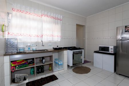 Casa à venda com 140m², 4 quartos e 4 vagas Casa à venda com 140m², 4 quartos e 4 vagasCozinha