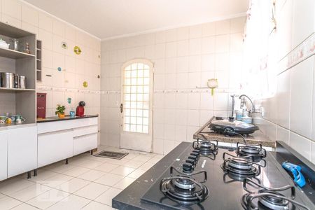 Casa à venda com 140m², 4 quartos e 4 vagas Casa à venda com 140m², 4 quartos e 4 vagasCozinha
