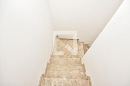 Escada de casa à venda com 2 quartos, 83m² em Jardim Monte Kemel, São Paulo