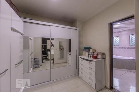 Casa à venda com 357m², 4 quartos e 4 vagasCloset Quarto 4