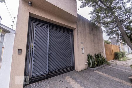 Casa à venda com 357m², 4 quartos e 4 vagasFachada