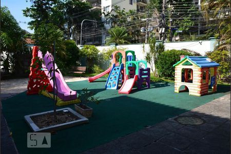 Apartamento à venda com 85m², 3 quartos e 1 vagaÁrea Comum - Playground