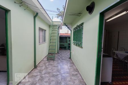 Casa à venda com 195m², 3 quartos e 2 vagas Casa à venda com 195m², 3 quartos e 2 vagasQuintal