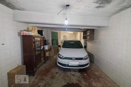 Casa à venda com 195m², 3 quartos e 2 vagas Casa à venda com 195m², 3 quartos e 2 vagasGaragem