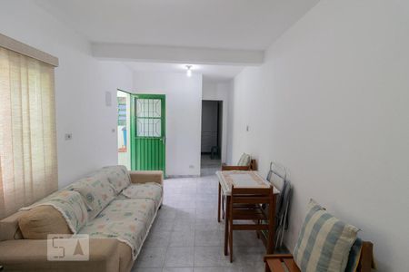 Casa à venda com 195m², 3 quartos e 2 vagas Casa à venda com 195m², 3 quartos e 2 vagasEscritório