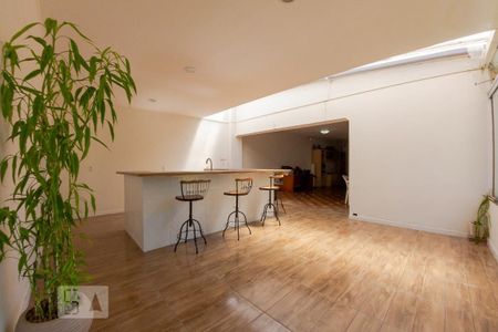 Casa à venda com 400m², 4 quartos e 2 vagasCozinha do Segundo Pavimento