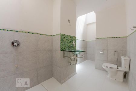 Casa à venda com 400m², 4 quartos e 2 vagasBanheiro 