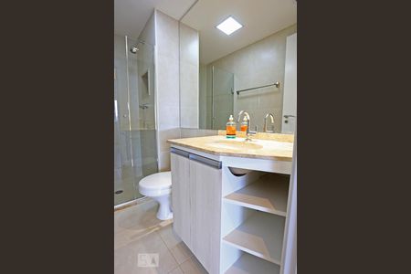 Apartamento à venda com 67m², 2 quartos e 2 vagasBanheiro do Corredor