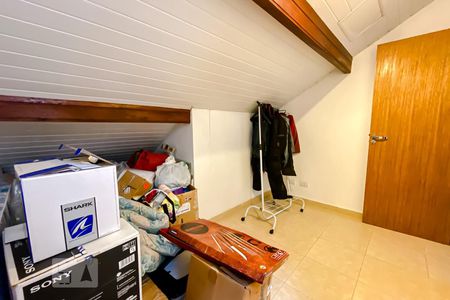 Casa de condomínio à venda com 97m², 2 quartos e 2 vagasSótão lado esquerdo