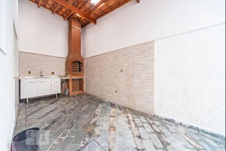 Casa à venda com 180m², 3 quartos e 5 vagasChurrasqueira e Quintal