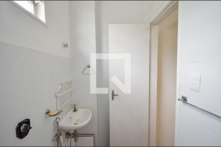 Apartamento à venda com 336m², 4 quartos e 2 vagasBanheiro de Serviço