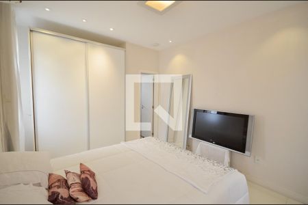 Apartamento à venda com 336m², 4 quartos e 2 vagasSuíte