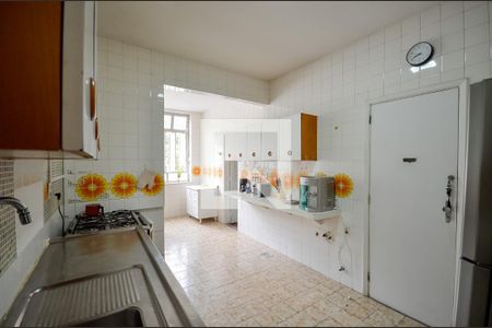 Apartamento à venda com 336m², 4 quartos e 2 vagasCozinha