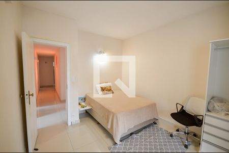 Apartamento à venda com 336m², 4 quartos e 2 vagasQuarto 1