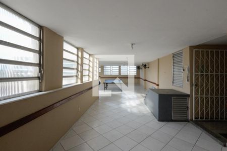 Apartamento à venda com 75m², 3 quartos e sem vagaÁrea comum
