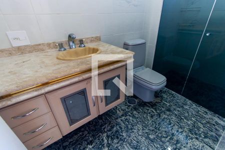 Apartamento à venda com 136m², 3 quartos e 2 vagas Apartamento à venda com 136m², 3 quartos e 2 vagasBanheiro da Suíte