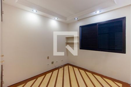 Apartamento à venda com 136m², 3 quartos e 2 vagas Apartamento à venda com 136m², 3 quartos e 2 vagasQuarto 2