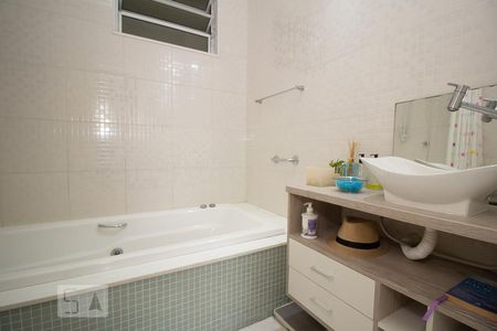 Apartamento à venda com 78m², 2 quartos e 1 vagaBanheiro da Suíte 2