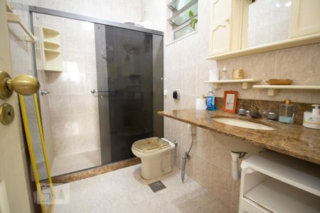 Apartamento à venda com 78m², 2 quartos e 1 vagaBanheiro Social