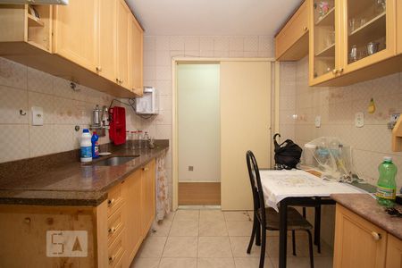 Apartamento à venda com 78m², 2 quartos e 1 vagaCozinha