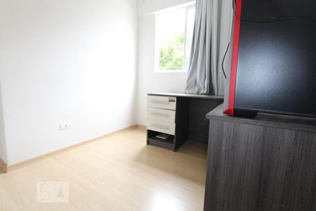 Quarto de apartamento para alugar com 1 quarto, 30m² em Lindóia, Curitiba