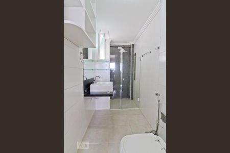 Apartamento à venda com 80m², 2 quartos e 1 vagaBanheiro da Suíte