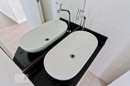 Apartamento à venda com 80m², 2 quartos e 1 vagaBanheiro