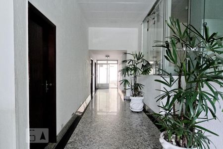 Apartamento à venda com 80m², 2 quartos e 1 vagaHall