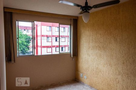 Sala de apartamento para alugar com 2 quartos, 68m² em Vila Constança, São Paulo