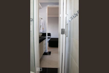 Apartamento à venda com 45m², 2 quartos e 1 vaga Apartamento à venda com 45m², 2 quartos e 1 vagaBanheiro
