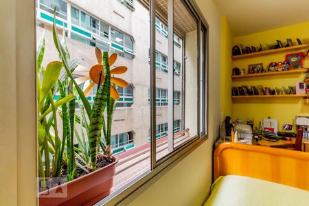 Apartamento à venda com 130m², 3 quartos e 2 vagasQuarto 1 - Janela