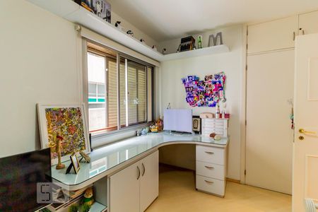 Apartamento à venda com 130m², 3 quartos e 2 vagasQuarto 2