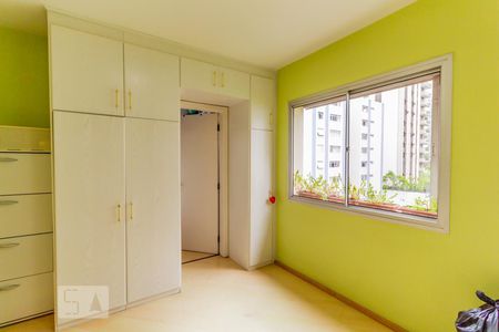 Apartamento à venda com 130m², 3 quartos e 2 vagasSuíte