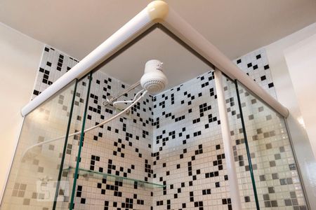 Banheiro de apartamento para alugar com 1 quarto, 47m² em Liberdade, São Paulo