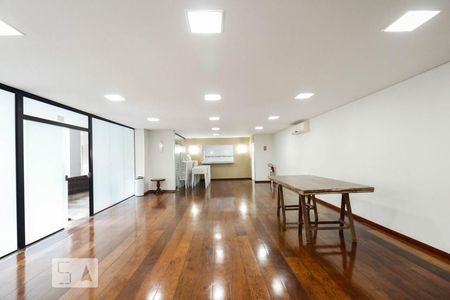 Apartamento à venda com 197m², 4 quartos e 3 vagas Apartamento à venda com 197m², 4 quartos e 3 vagasÁrea comum