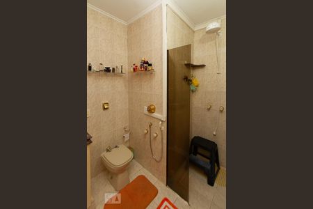 Apartamento à venda com 197m², 4 quartos e 3 vagas Apartamento à venda com 197m², 4 quartos e 3 vagasBanheiro de Suíte