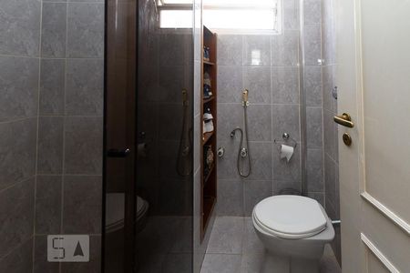 Apartamento à venda com 197m², 4 quartos e 3 vagas Apartamento à venda com 197m², 4 quartos e 3 vagasBanheiro Social