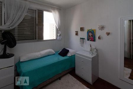 Apartamento à venda com 197m², 4 quartos e 3 vagas Apartamento à venda com 197m², 4 quartos e 3 vagasQuarto 03