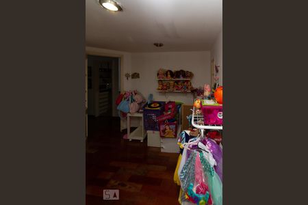 Apartamento à venda com 197m², 4 quartos e 3 vagas Apartamento à venda com 197m², 4 quartos e 3 vagasQuarto reversível