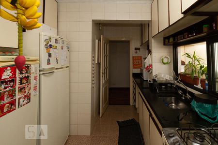 Apartamento à venda com 197m², 4 quartos e 3 vagas Apartamento à venda com 197m², 4 quartos e 3 vagasCozinha
