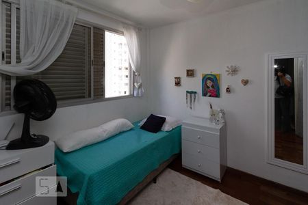 Apartamento à venda com 197m², 4 quartos e 3 vagas Apartamento à venda com 197m², 4 quartos e 3 vagasQuarto 03